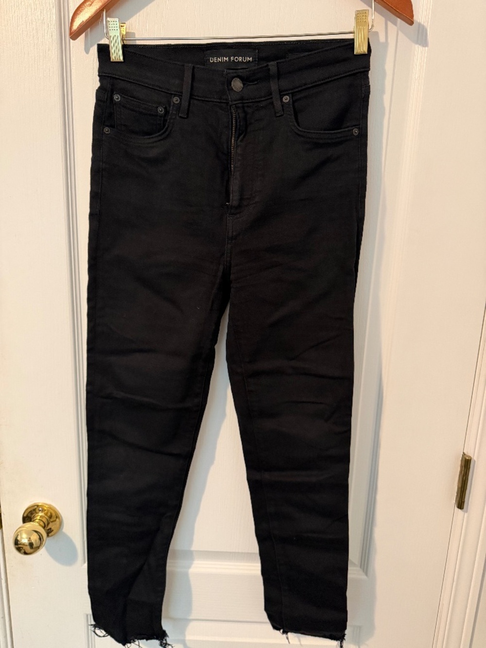DENIM FORUM The Lola High rise skinny crop